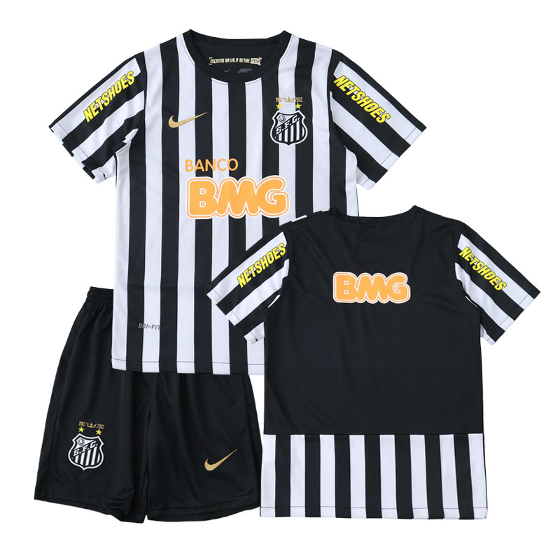 Dětský fotbalový komplet Santos FC 2013 retro venkovní