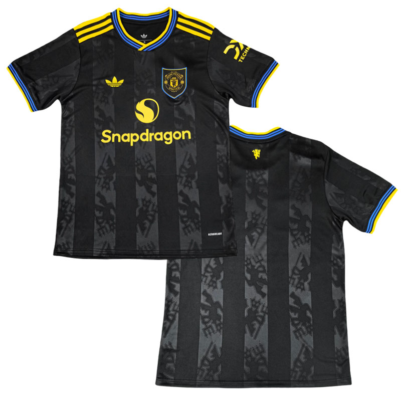 Dres Manchester United Alternativní 2025/26